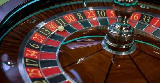 vkmm တိုက်ရိုက်ကာစီနို Real Dealer Live Baccarat ဂိမ်းမြင်ကွင်း